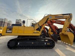 รถขุดตีนตะขาบ Komatsu PC360-7 มือสองใช้งานน้อย น้ำหนัก 36 ตัน เหมาะสำหรับงานในท่าเรือและงานขุดบนภูเขา - Product Image 3