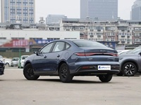 2025 BYD Seal 05 DM-i 55km Véhicule hybride électrique rechargeable de luxe avec sièges en cuir Direction gauche ACC Cruise R16 Tire New Car