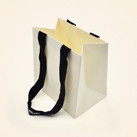 Sac en papier recyclé personnalisable à fond plat, papier brun pour la restauration rapide à emporter, logo personnalisé, ruban, boîte pour cadeaux