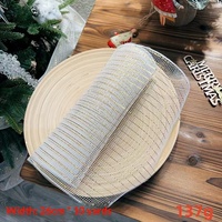 Décorations de Noël transfrontalières en stock de Chine : Accessoires modernes et simples pour sapin de Noël, attaches en maille, rubans colorés