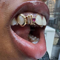 Grillz dentaire unique en or massif 10K 14K 18K avec logo personnalisé et diamants Moissanite D VVS pour femme