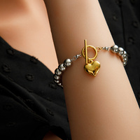 Bracelet à perles en acier inoxydable plaqué or 18 carats, étanche, avec pendentif en forme de cœur nacré et fermoir OT tendance YF5215