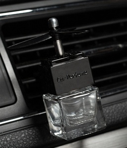 8ml vàng bạc đen Cubic Xe Điều hòa không khí chai nước hoa hình vuông xe hơi nước hoa khuếch tán Vent Clip làm mát không khí chai - Product Image 5