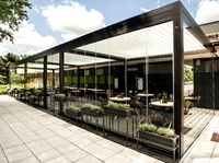 Pergola bioclimatique en aluminium avec toit à lames motorisées, éclairage LED, résistante au vent, imperméable, résistante aux UV, pour villa, jardin, bord de piscine