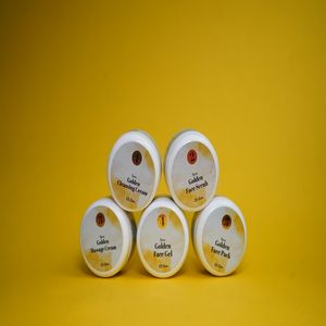 Kit Facial Golden Glow 5 en 1 Antienvejecimiento, Aclarante, Set de Cuidado de la Piel, Exfoliante de Limpieza Profunda, Crema de Masaje, Mascarilla Facial, Tratamiento Facial - Product Image 6