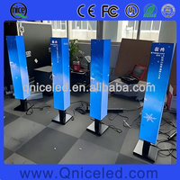 Pantalla LED Vertical Programable, Señalización Digital, Columna LED Independiente, Letrero Publicitario Comercial