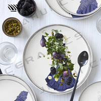 Mode élégante-Collection d'assiettes en porcelaine florale avec illustrations de robe et accents de rose violette