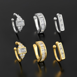 Boucles <span class=keywords><strong>d</strong></span>'oreilles <span class=keywords><strong>d</strong></span>élicates en zircon cubique plaqué or 18 carats Boucles <span class=keywords><strong>d</strong></span>'oreilles cartilage non percées pour femmes Manchette à la mode - Product Image 2