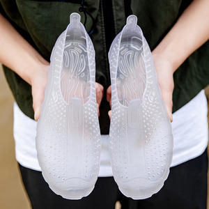 YL6055 Chaussures aquatiques tendance pour femmes, sandales de natation à séchage rapide, chaussures de plage résistantes aux coupures et antidérapantes pour hommes et femmes - Product Image 4