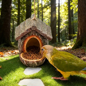 Mangeoire à oiseaux en résine en forme de souche d'arbre, style européen, à suspendre en extérieur pour jardin, balcon, cour, design durable et amusant - Product Image 4