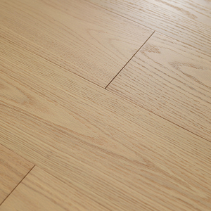 Pisos de Madera Contrachapada Multicapa de Fresno Blanco de 16 mm, Acabado Cepillado de Alto Brillo, Instalación Rápida, Grado ABCD, para Uso Residencial, EN13501 - Product Image 1