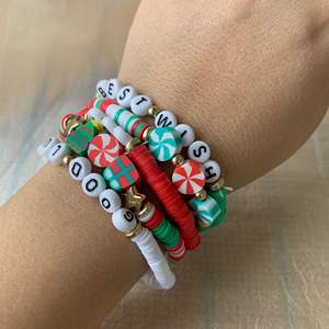 Joyeux Noël lettre Bracelet de Noël vendu en Europe et aux États-Unis Perles de riz de Noël Bracelet en argile polymère cadeaux - Product Image 5