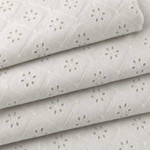 Tela de encaje bordado con ojales de algodón voile suizo para vestidos de niñas - Product Image 1