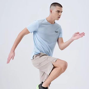 Camiseta Deportiva con Cuello Redondo y Estampado Atlético, Holgada, para Hombre, de Secado Rápido, 100% Poliéster, Manga Corta - Product Image 1