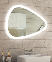 Miroir rétro-éclairé Led forme irrégulière, miroir en verre intelligent pour salle de bains, lumières chaudes