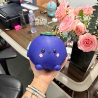 Jouet anti-stress en caoutchouc en forme de cochon, bleu myrtille, à rebond lent, créatif et amusant, gadget de dessin animé mignon pour la décompression et la relaxation