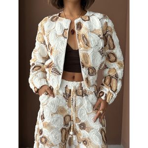 Veste zippée à motifs pour femmes Topshow, style élégant et moderne, disponible en gros - Product Image 3