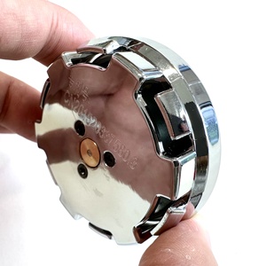 <span class=keywords><strong>60mm</strong></span> 61mm 69mm 4PC Set Capuchon de moyeu de roue à illumination flottante pour <span class=keywords><strong>Audi</strong></span> Couvercle central de roue à lumière LED - Product Image 2