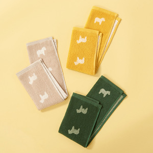 Serviette de bain pour enfants en jacquard dessin animé 25x50cm en coton pur doux et absorbant pour usage domestique Marron Jaune Vert - Product Image 1