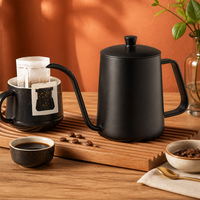 Carafe à café en acier inoxydable 304, bec long fin, design minimaliste moderne, pour usage domestique, outil de barista pour le café filtre.
