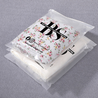 Sacs d'emballage à fermeture éclair personnalisés de haute qualité 35x45 cm, sacs en plastique Mylar recyclables de luxe pour vêtements avec logo personnalisé pour t-shirt
