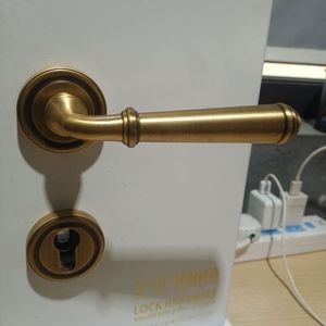 Set Maniglia e Serratura di Lusso <span class=keywords><strong>per</strong></span> <span class=keywords><strong>Porta</strong></span> Francese in Legno Massello, con Serratura a Mortasa in Ottone <span class=keywords><strong>per</strong></span> Privacy e Passaggio - Product Image 5