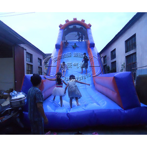 Tobogán inflable para exteriores con pared de escalada para niños de 4 a 6 años, hecho a medida - Product Image 4