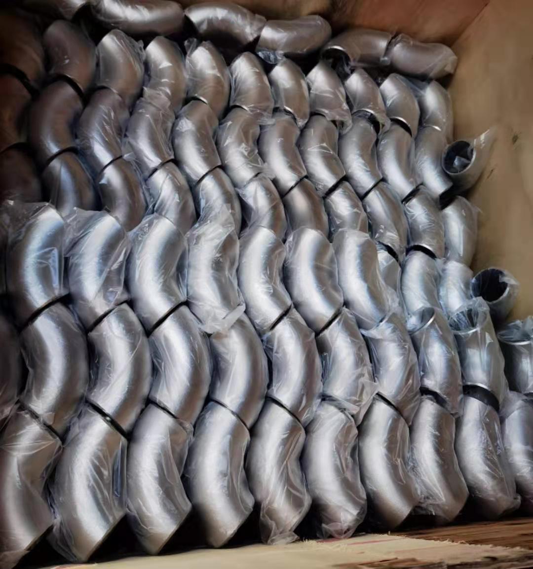 Carbon Steel Pipe Fittings Elbow Alloy Steel Plumbing Pipes and Fittings