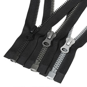 سحاب # 5 سحابات معدنية فضية مخصصة بشعار مطبوع، منزلق نحاسي معدني خالٍ من النيكل مصنوع من البولي أوكسي ميثيلين للحقائب والأحذية والملابس والمنسوجات المنزلية - Product Image 1