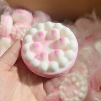 Jouet anti-stress en PU souple et moelleux en forme de gâteau de framboise artificiel, à récupération lente, vente en gros d'usine, fabriqué au Zhejiang