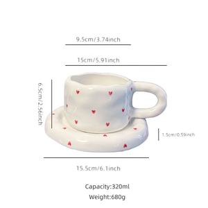 Set di <span class=keywords><strong>tazze</strong></span> <span class=keywords><strong>da</strong></span> caffè in ceramica paffuta e piattino con motivo a forma di cuore dipinto a mano Set di <span class=keywords><strong>tazze</strong></span> <span class=keywords><strong>da</strong></span> tè irregolari sotto i vetri - Product Image 6