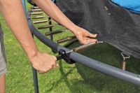 Trampoline d'extérieur pour enfants Bestway 59104 Xtreme Air 3,66 m x 2,78 m en acier galvanisé thermolaqué avec échelle, facile à installer