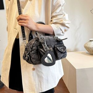 Sac en jean <span class=keywords><strong>pour</strong></span> femme Y2K vintage gris, sac à main et sac bandoulière rétro grande capacité avec miroir cœur - Product Image 5