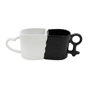 Ensemble de tasses en céramique blanches et noires avec poignée en forme de cœur, en porcelaine, pour la maison et les cadeaux - Product Image 1