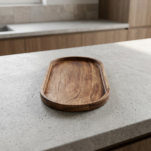 Elegante Bandeja Navideña de Madera con Grabado Floral para Servir Té y Café, Apta para Lavavajillas y Microondas, Ecológica, Sostenible y Hecha a Mano - Product Image 1