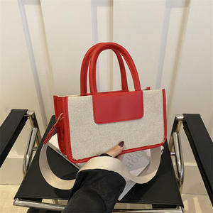 Bolso Tote de Lona Negro y Beige con Cierre de Solapa, Correa de Hombro Única, Estilo Minimalista, Uso Diario, Todas las Temporadas - Product Image 4