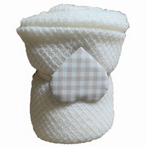 Elfenbeinfarbenes, durchbrochenes Karomuster - Product Image 2