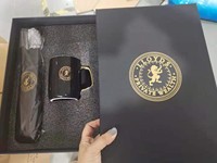 Ensemble cadeau d'affaires de luxe personnalisé avec logo chinois, parapluie pliant entièrement automatique à trois sections - Cadre métallique noir, diamètre ouvert 96 cm