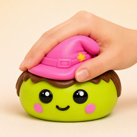 Jouet Squishy en TPR en forme de petite sorcière de Noël avec pudding, mignon, anti-stress, décoration de bureau, vente en gros, boîte surprise