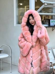 Manteau en fourrure de renard pour femme de luxe, doux et confortable, col en V, manches longues, décontracté, drapé, grande taille, uni, teinture unie - Product Image 6