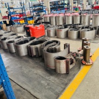 Transformateur de distribution immergé dans l'huile 60Hz, 13,8 kV/220 V/110 V, triphasé, à faible perte, avec bobine en cuivre et réservoir scellé