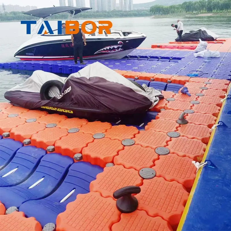 China Factory Direct Floater Kayak Motor Boat Luxury Yacht Floating Dock Moored