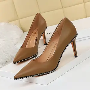 Scarpe alla moda donna tacchi alti tacchi a spillo décolleté a punta in pelle PU scarpe eleganti da donna per ufficio quotidiano