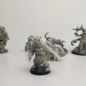 Figurines miniatures d'Halloween personnalisées OEM PVC/ABS/résine <span class=keywords><strong>Sword</strong></span> <span class=keywords><strong>Art</strong></span> <span class=keywords><strong>Online</strong></span> <span class=keywords><strong>Personnages</strong></span> du jeu Zombie Men - Product Image 3