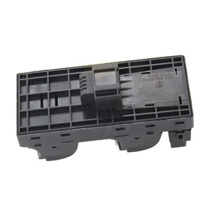Botón de Control del <span class=keywords><strong>Elevalunas</strong></span> Eléctrico del Lado del Conductor con Acabado Cromado 4F0959851H Compatible con <span class=keywords><strong>Audi</strong></span> Q7 y <span class=keywords><strong>A3</strong></span> S3 <span class=keywords><strong>Sportback</strong></span> Quattro 2009-2015 - Product Image 1
