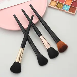 OEM professionelle Make-up-Bürste chinesischer Lieferant schwarze synthetische Haare Nasenbrauen Bürste Holzgriff Gesicht Auge Schatten Abdecker