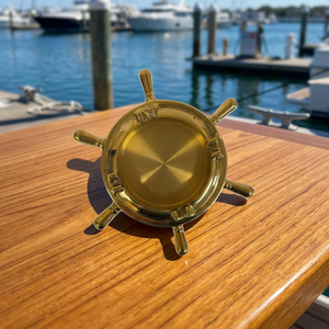 Cenicero de latón con forma de timón de barco, decorativo náutico marítimo de mesa, cenicero vintage inspirado en el mar para decoración de hogar, oficina o escritorio, estilo costero. - Product Image 1