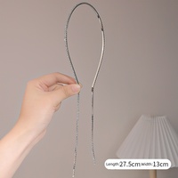 Serre-tête en métal orné de strass scintillants, bandeau fin en cristal pour banquets et décorations capillaires