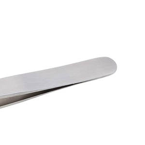 Pinzas Profesionales para Cejas de Acero Inoxidable con Punta Inclinada, Ligeras, Duraderas, Reutilizables y Personalizables para Depilación Facial - Product Image 6