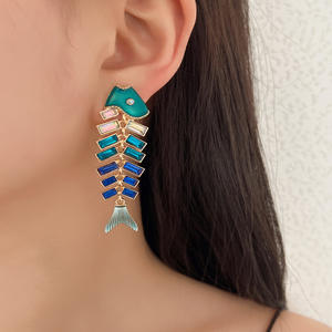 Mode rétro poisson os boucles d'oreilles alliage strass épissage animaux boucles d'oreilles pour les femmes - Product Image 1